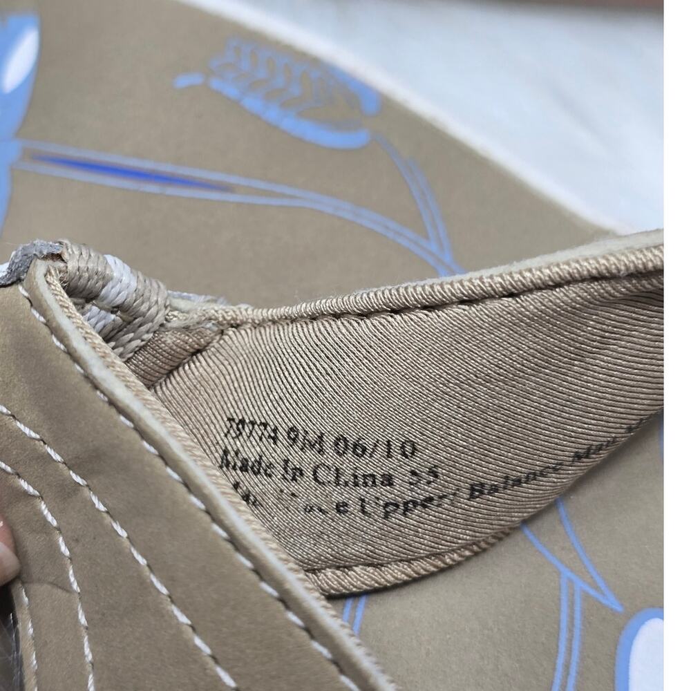 Clarks Cloudsteppers Cushionsoft Bundle (2) Tan &… - image 3